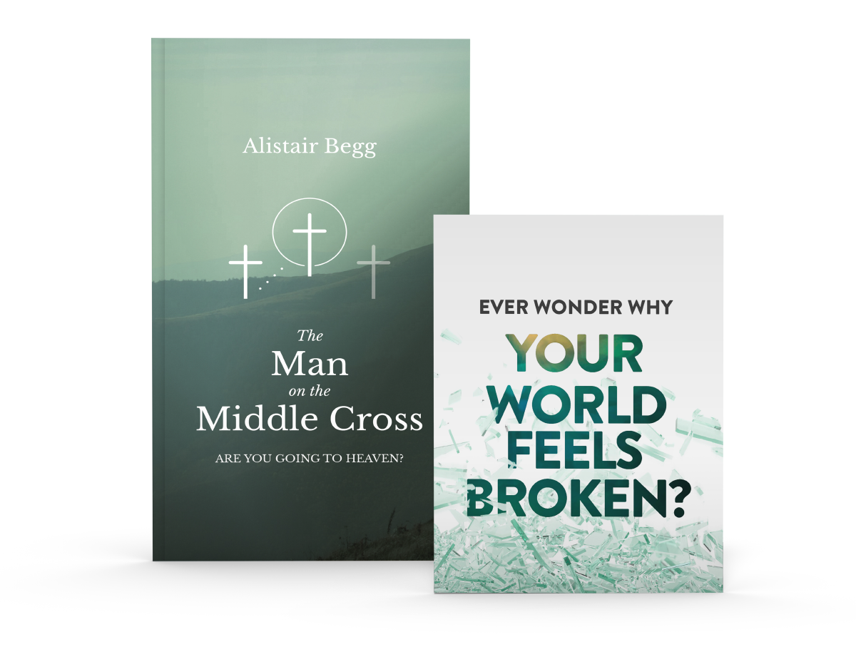 ManOnTheMiddleCrossWithGospelTract_web